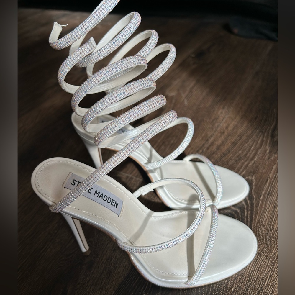 Steve Madden Women's Exotica Leg Coil heels size 7